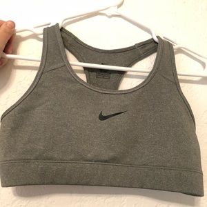 Grey Nike sports bra - Medium